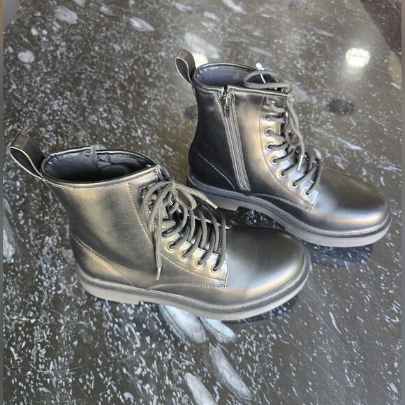 BRAND NEW TREDSAFE WOMEN"S RAVENS SLIP RESISTANT SHOES - Picture 12 of 16